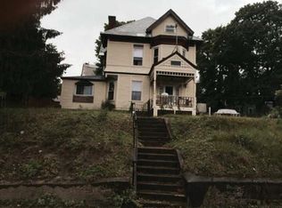 17 Grove St, North Adams, MA 01247