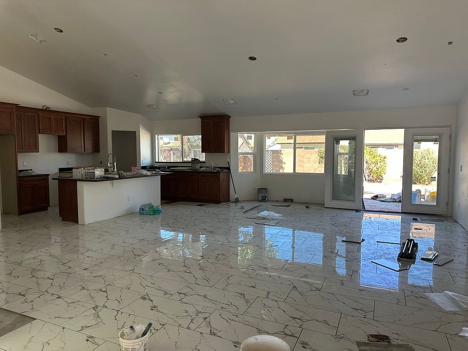2nd image of 10808 W Wagon Wheel Dr