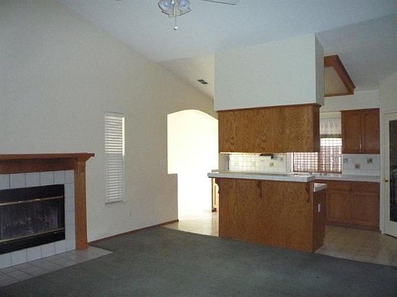 4th image of 1305 Serene Ln