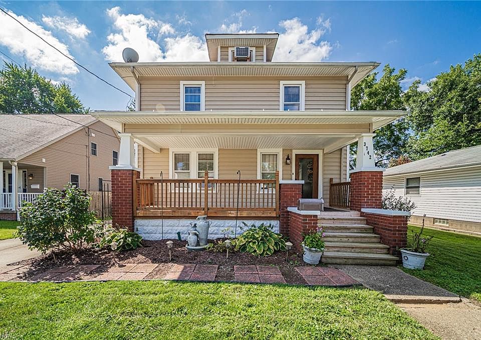 1st image of 3742 Herbert St