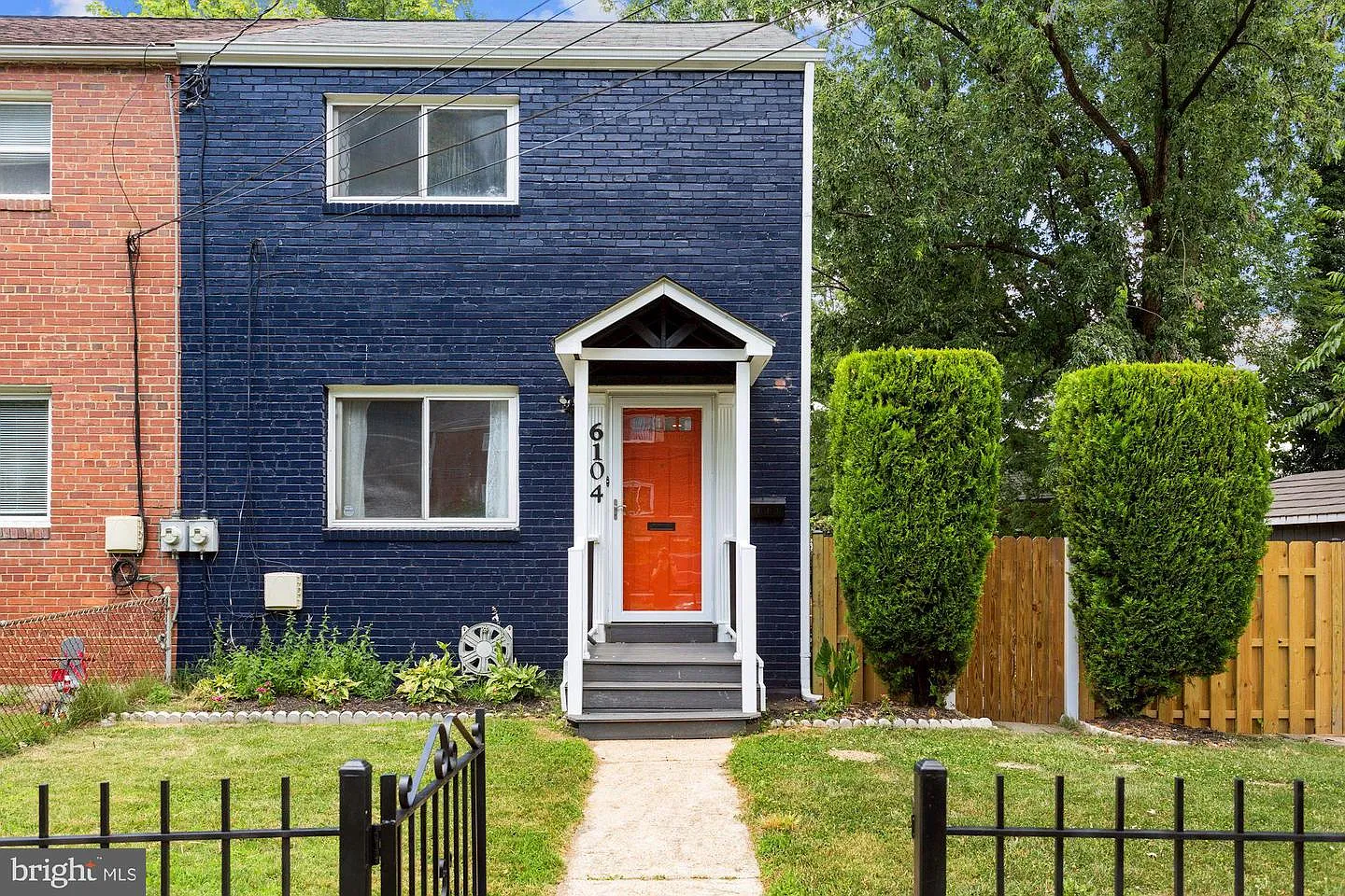 6104 Longfellow St photo 1