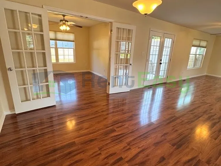 8019 Keene Rd — Photo 10