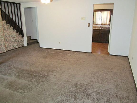 5th image of 7410 Pinehurst Ct