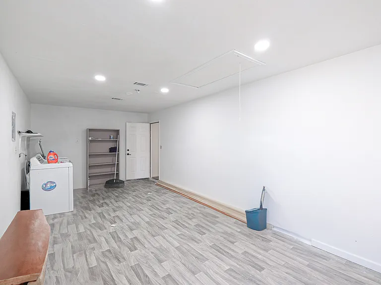 8508 Quebec Dr — Photo 12