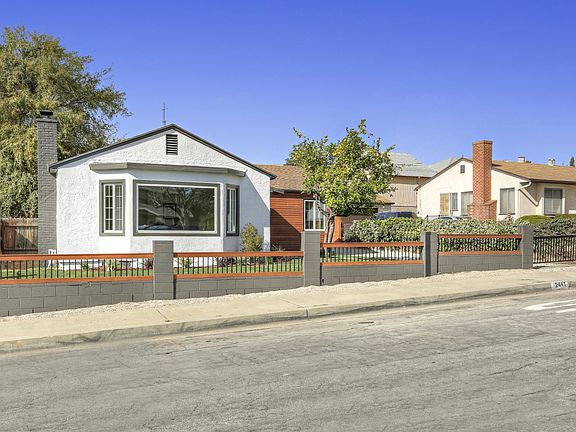 4th image of 2441 Glenrose Ave
