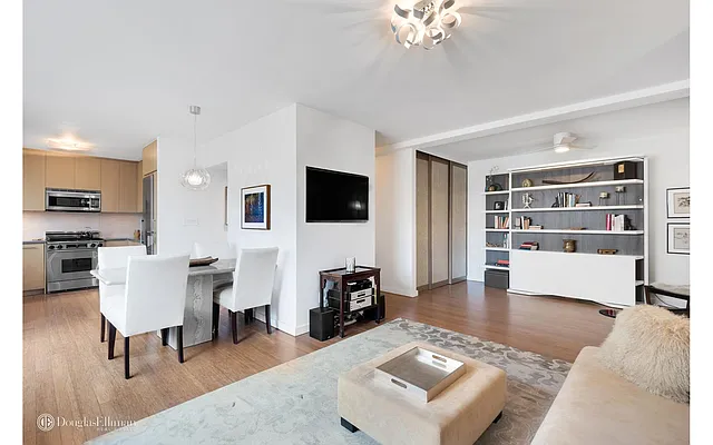 Sold by Douglas Elliman | media 15