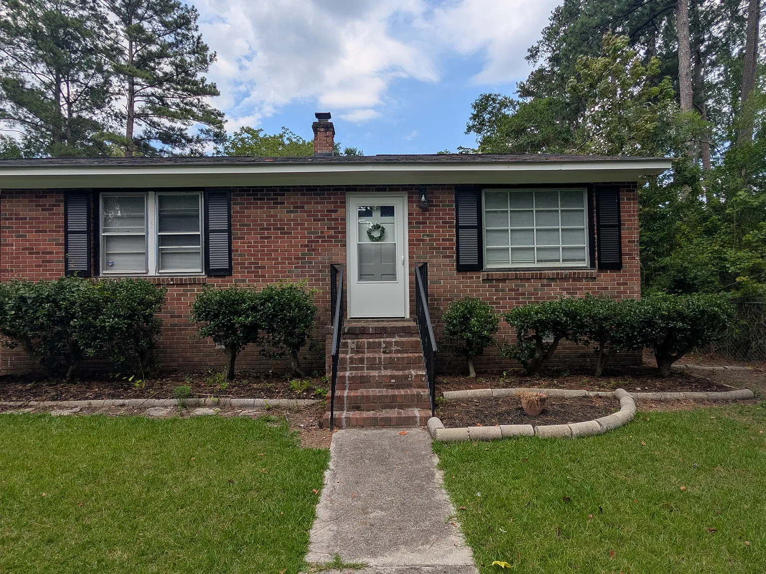 3 bed, 1496 sqft, $1,750 — Photo 2