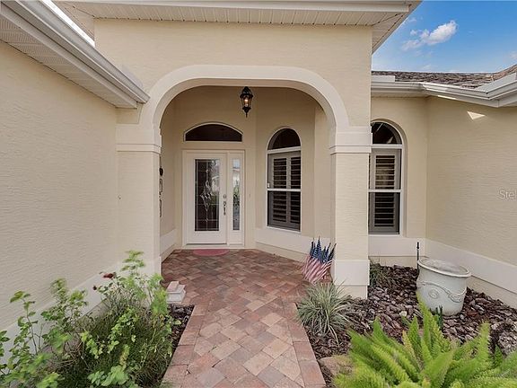 3rd image of 505 Ainsworth Cir