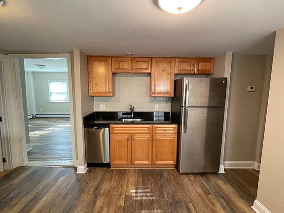 5th image of 17 Beckford St APT 5