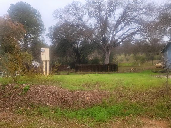 2nd image of 878 Sequoia Cir