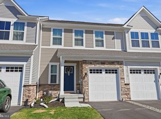 60 Pratt Ln, Lawrence Township, NJ 08648