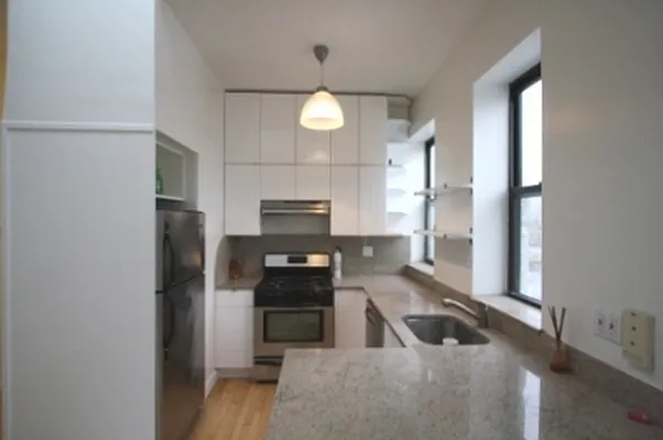 Rented by Citi Habitats | media 27