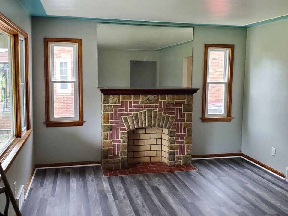 1st image of 3254 Oakdale Ave #1