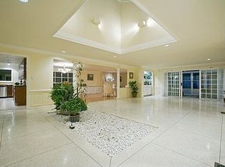 7630 NE 14th St, Medina, WA 98039
