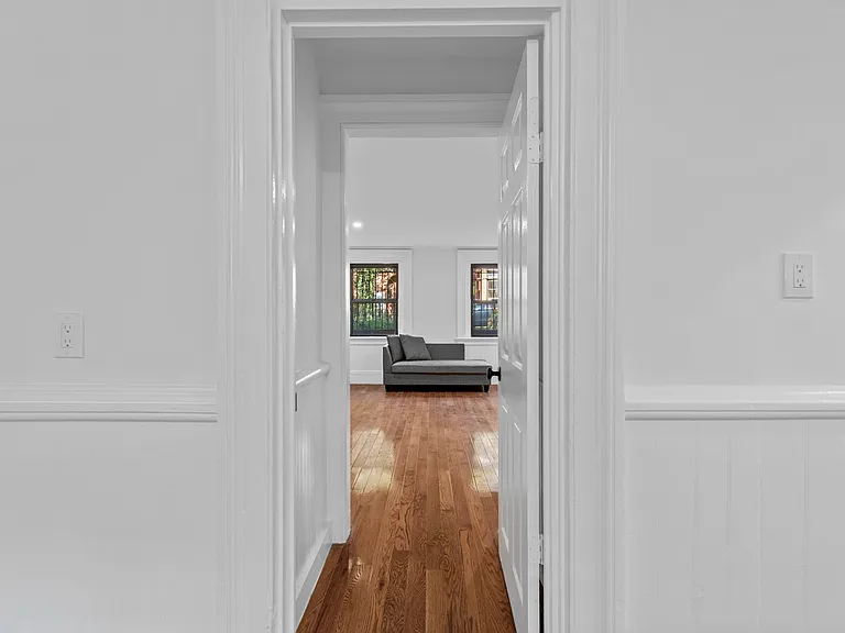 46 Trumbull St #LL — Photo 15