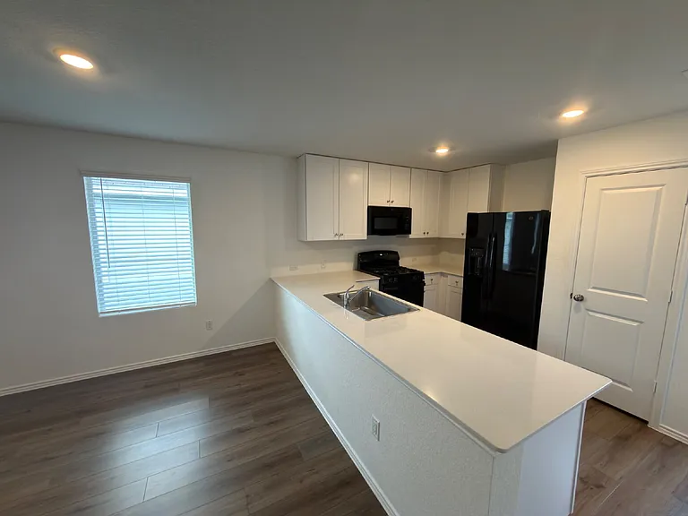 296 Agate Cliff Dr — Photo 10
