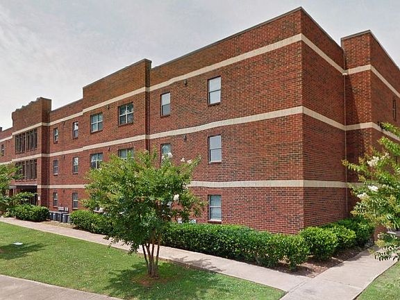 5th image of 1016 McGowan St