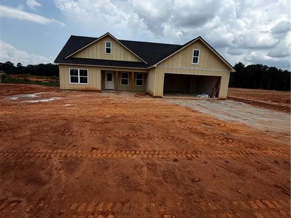 1097 30th St, Valley, AL 36854
