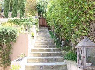 2810 Oak Point Dr, Los Angeles, CA 90068