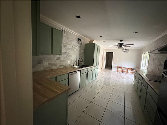 3rd image of 5313 River Oaks Dr