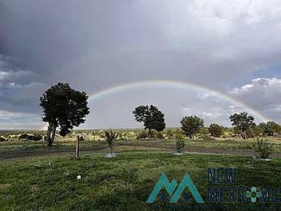 2nd image of 32 W Hickey Rd