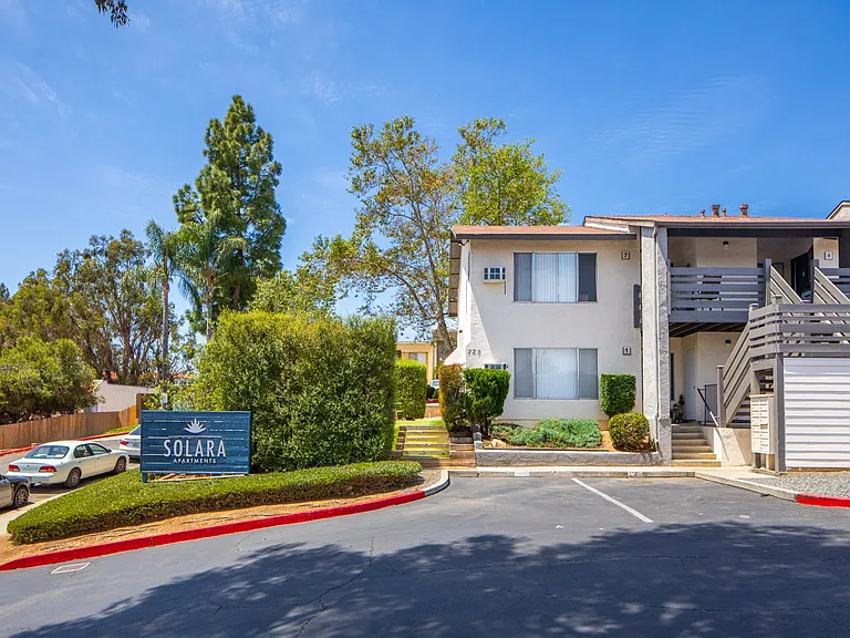 725 Alturas Ln — Photo 16