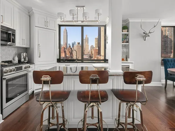 630 First Avenue image 6 of 13