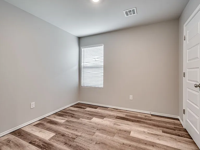 9724 Saddle Dr — Photo 21