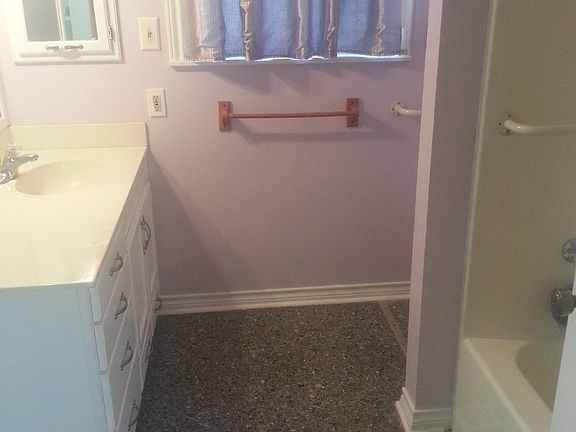 5th image of 1512 Rosebud Ave