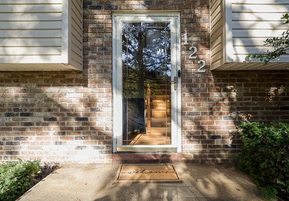 2nd image of 122 Dylark Dr