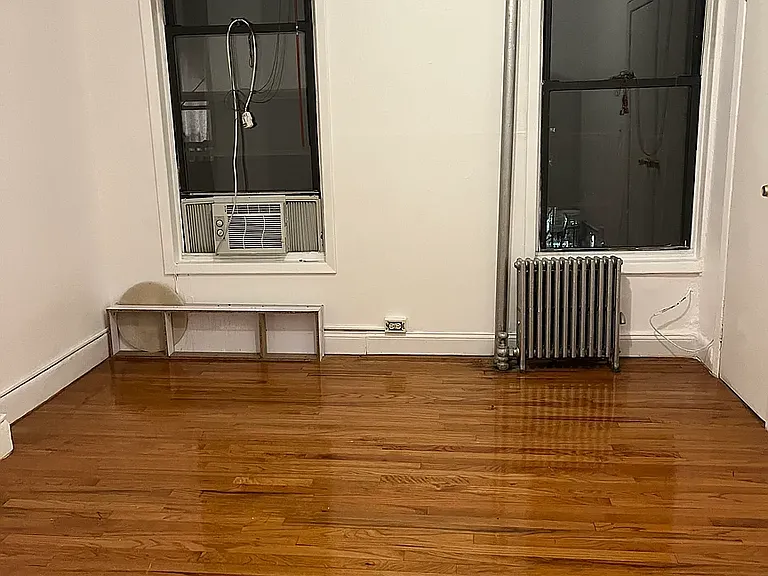 1413 Lexington Ave #2 — Photo 1