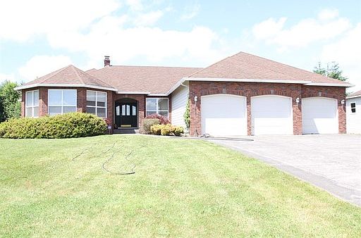 1st image of 22500 NE 128th Cir