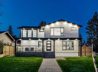4239 W Vauxhall Cres NW, Calgary, AB T3A 0H8