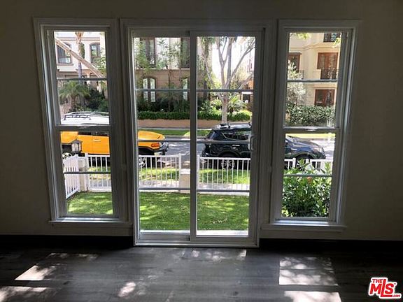 2nd image of 137 S Crescent Dr APT 1