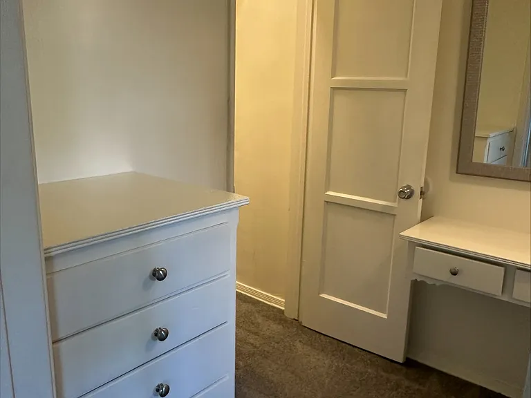Orchid Apartments — Photo 3