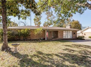 1408 Mockingbird Ln, Corsicana, TX 75110