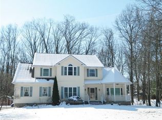 236 Skylane Dr, Northfield, OH 44067
