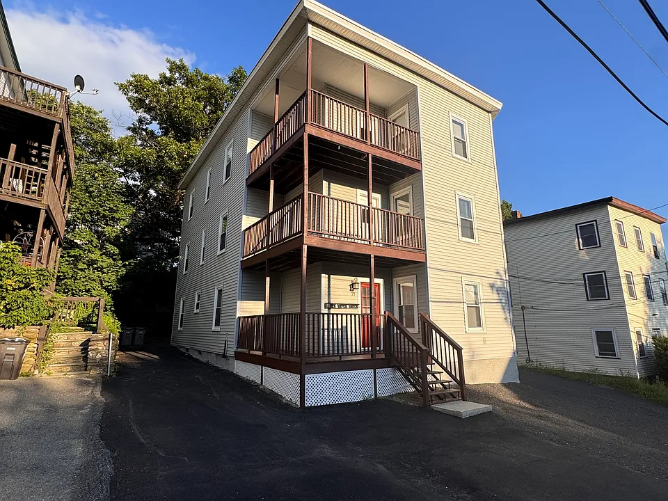 77 Oak St #3
