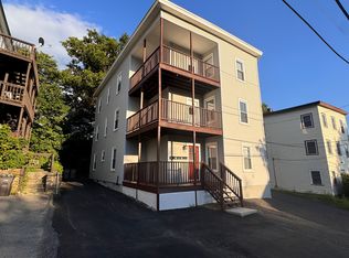 77 Oak St APT 2, Gardner, MA 01440