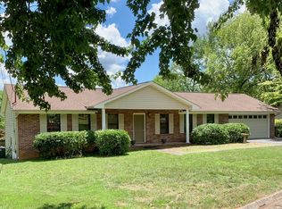 7204 McPeake Ln, Knoxville, TN 37909