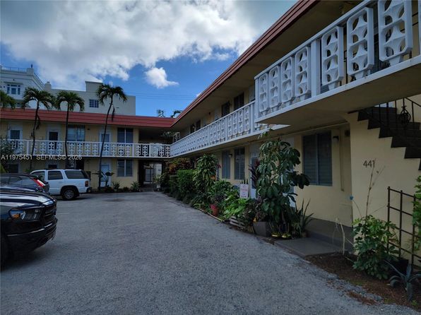 441 Collins Ave APT 19