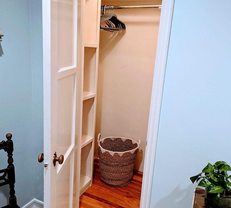 Walk-in bedroom closet