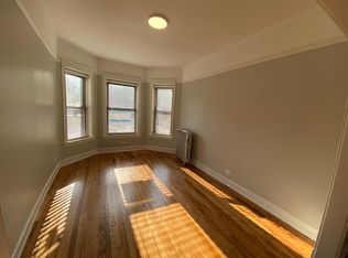4635 N Winthrop Ave #1N, Chicago, IL 60640