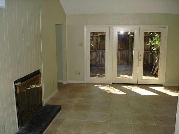 2nd image of 7412 E Northwest Hwy