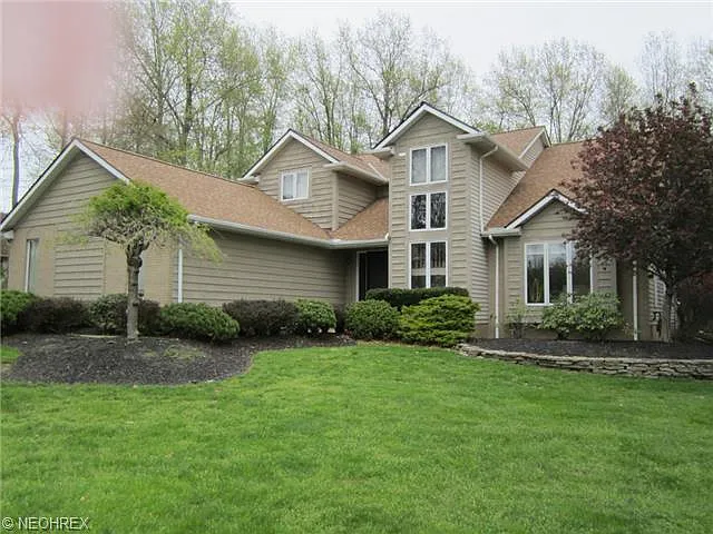 2887 Lamplight Ln photo 1