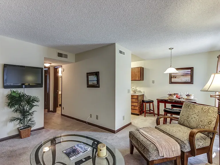 The Dunes Apartments — Photo 11