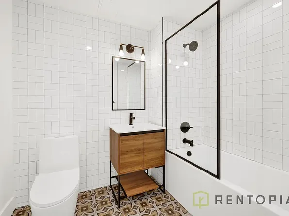 668 Bushwick Avenue image 9 of 12