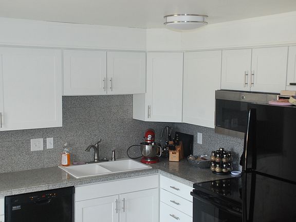 4th image of 10126 104th Avenue Ct SW