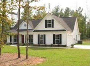 102 Hunters Ln, Lagrange, GA 30240