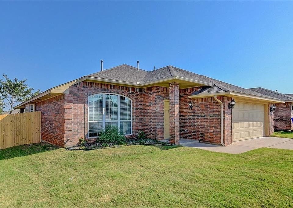1st image of 913 Eagle Cliff Dr